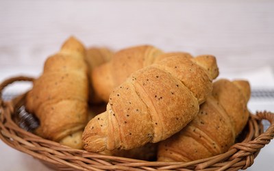 CHIA croissanty so Silkgrain/Mr. Korn Chia